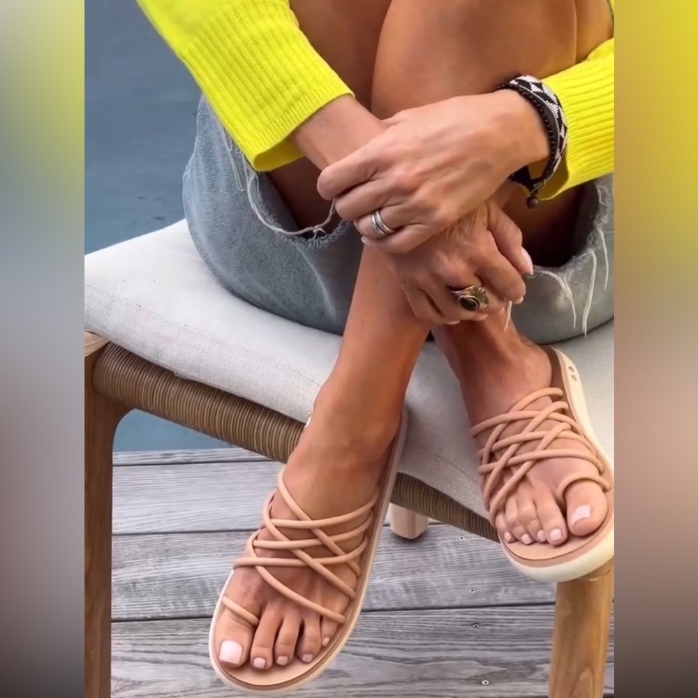Beek Peep Sandals - Beach Leather Size 8 9 NEW Strappy Slides